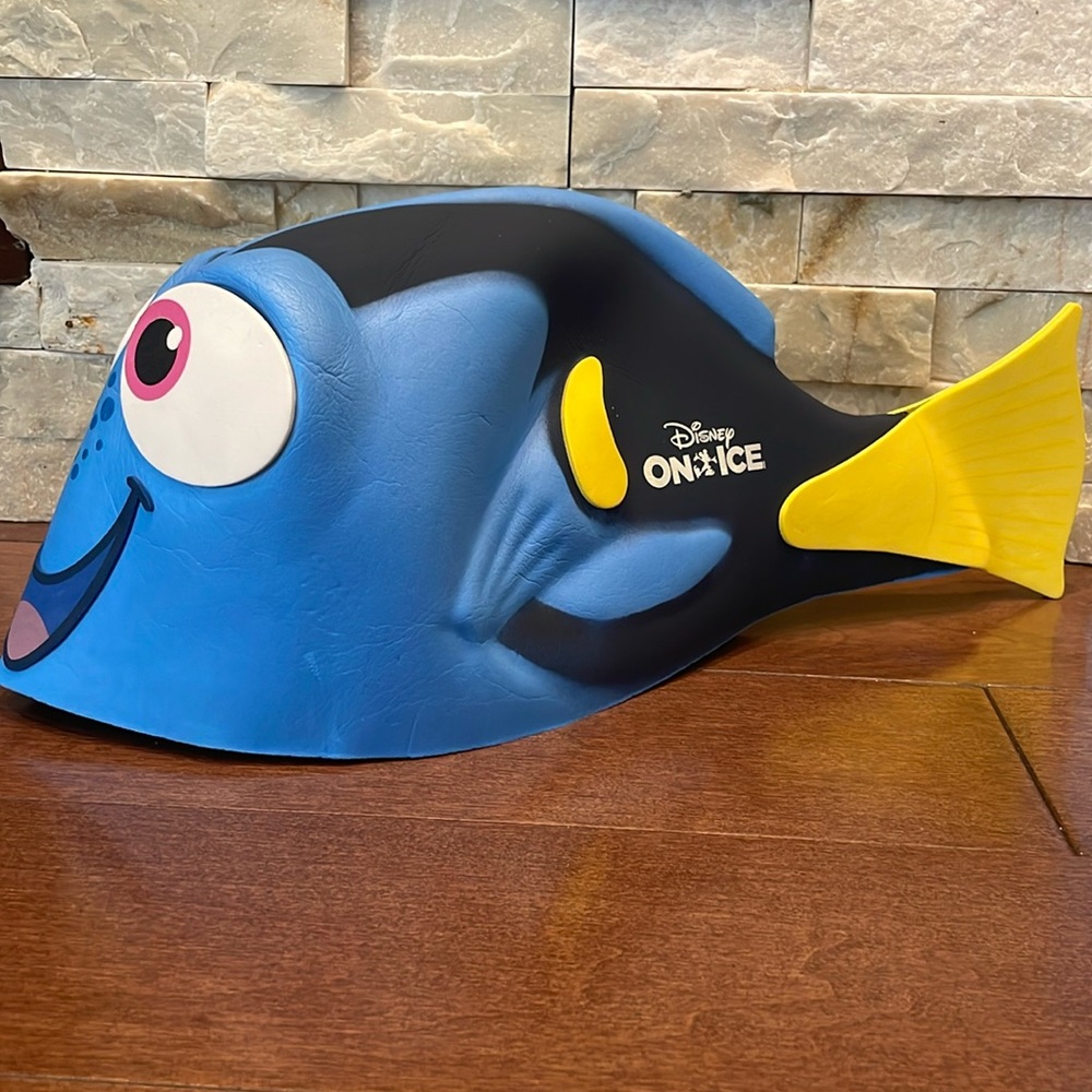 Disney on Ice Dory Hat